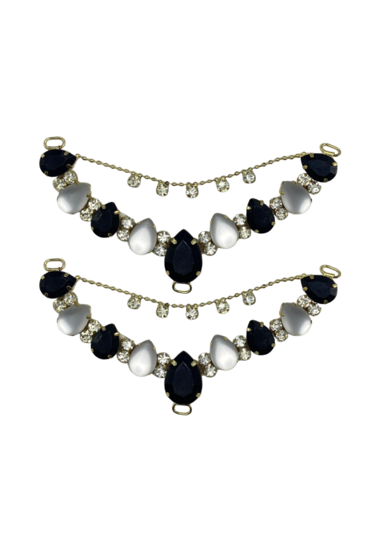 CABEDAL EM "V" - COM STRASS