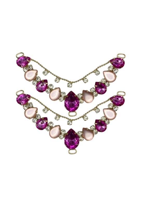 CABEDAL EM "V" - COM STRASS