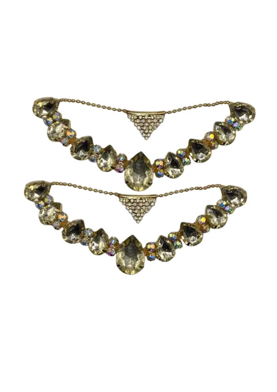 CABEDAL EM "V" - COM STRASS